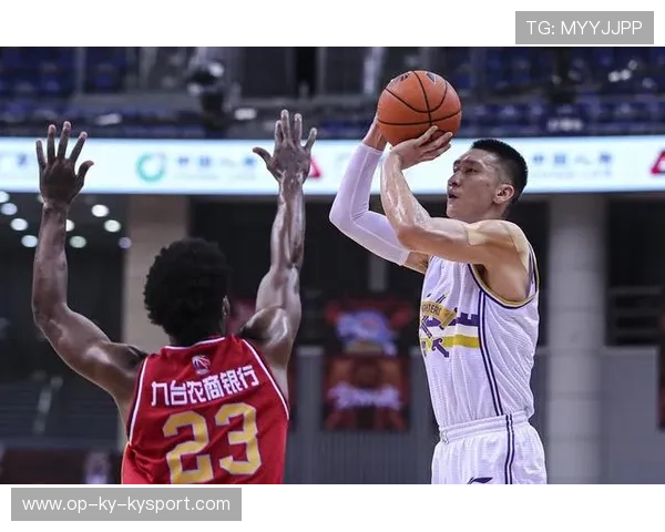 孙悦三分战胜马布里，花式干扰成关键